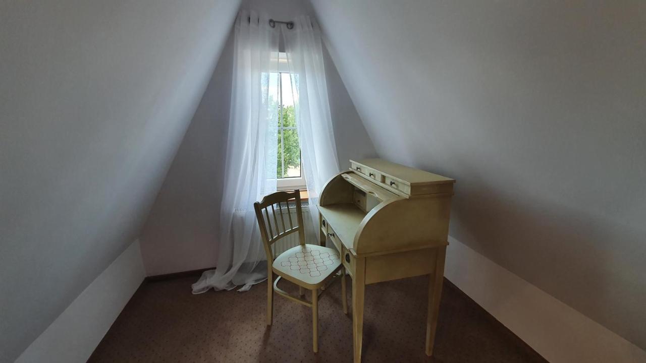 Hotel Siesta Свебодзин Екстериор снимка